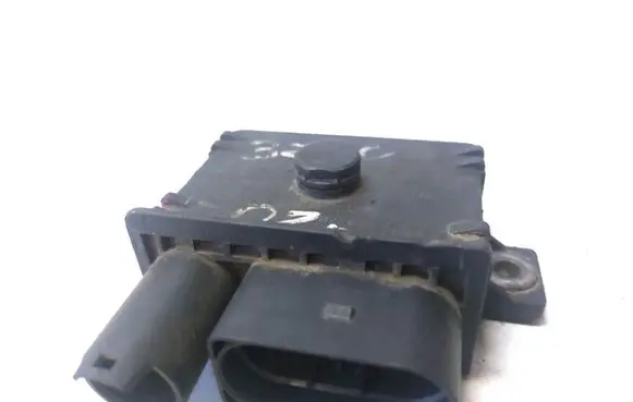 BMW 3 E46 Glow plug pre-heat relay 778682105