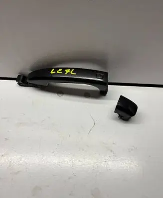 Audi A4 S4 B8 8K Front door exterior handle 8T0837205A