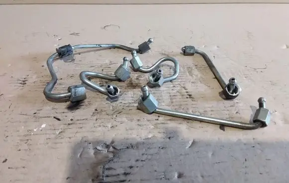 Hyundai i30 Fuel injector supply line/pipe 