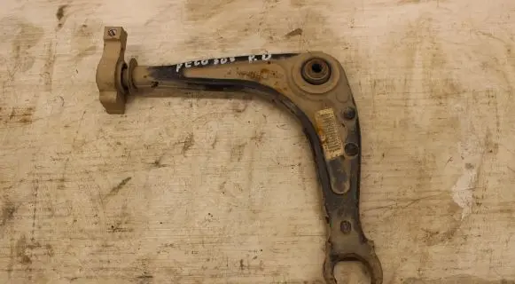 Peugeot 508 Front lower control arm/wishbone