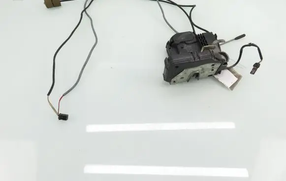 Mercedes-Benz C W203 Front door lock 004133112631