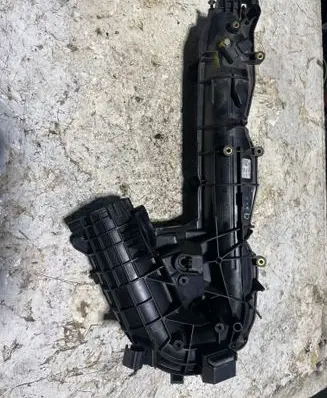 BMW 5 F10 F11 Intake manifold 851136301 3278 1702030051