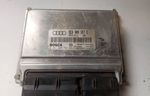 Audi A4 S4 B6 8E 8H Engine control unit/module 8E0909557E 26SA8503 0261207754