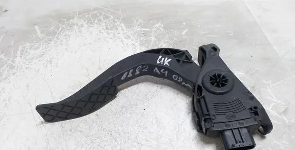 Audi A4 S4 B8 8K Accelerator throttle pedal 8K1721523 6PV00950500