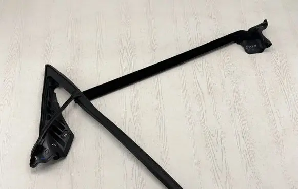 BMW i4 Rubber seal front door (on door) 7482949