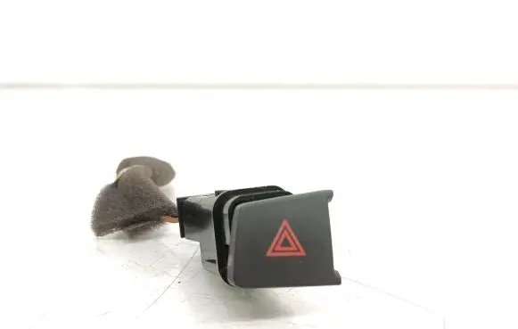 Chevrolet Captiva Hazard light switch