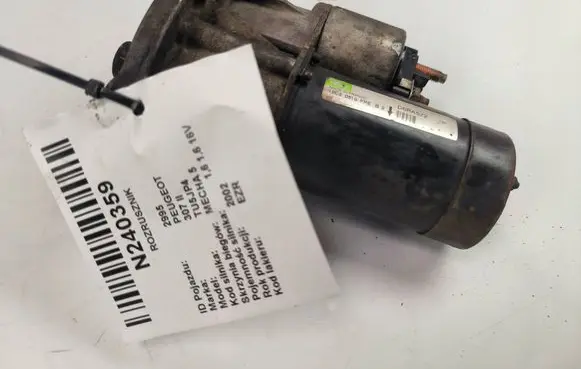 Peugeot 307 Starter motor D6RA572