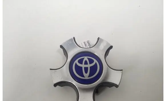 Toyota Avensis Verso Manufacturer badge logo/emblem 