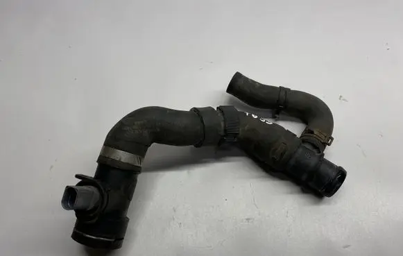 Volkswagen Golf V Engine coolant pipe/hose 3C0122051AN