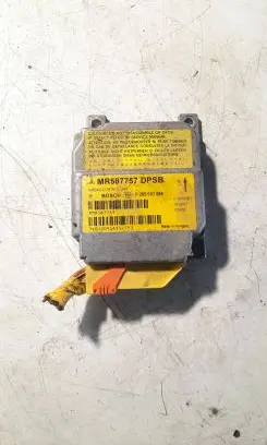 Mitsubishi Colt Airbag control unit/module MR587757 0285001686 PMR587757