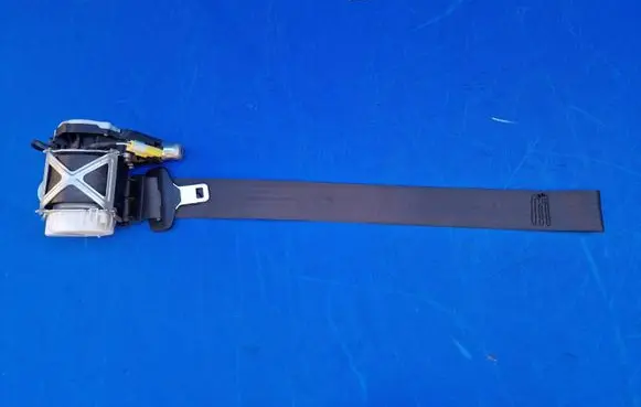 Alfa Romeo Brera Front seatbelt 33055166 33054014B