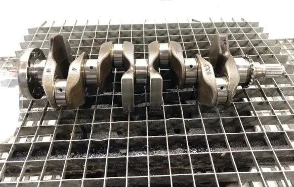 Volvo V40 Crankshaft D4204T8