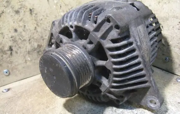 Volvo S40, V40 Generator/alternator VALEO7700431946 19DTI120A 7700431946