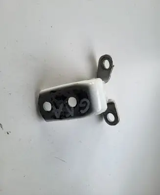 Honda CR-V Rear door lower hinge
