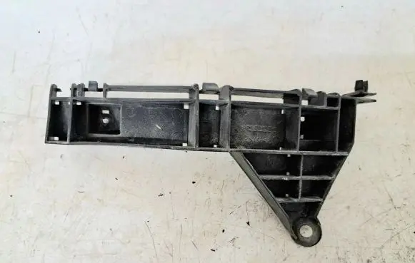 Honda FR-V Front bumper mounting bracket