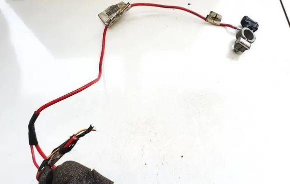 Volkswagen PASSAT B7 Positive cable (battery) s26590 s-26590