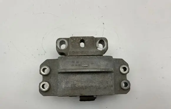 Volkswagen Golf VI Engine mount bracket 1K0199555