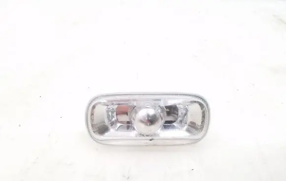 Audi A8 S8 D3 4E Front fender indicator light 8E0949127