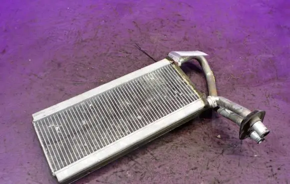 Honda CR-V Heater blower radiator