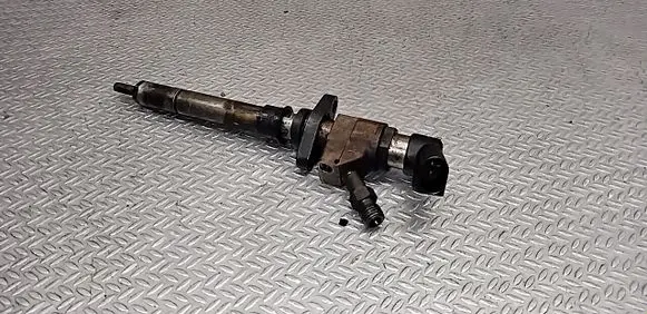 Volvo V50 Fuel injector 9647247280