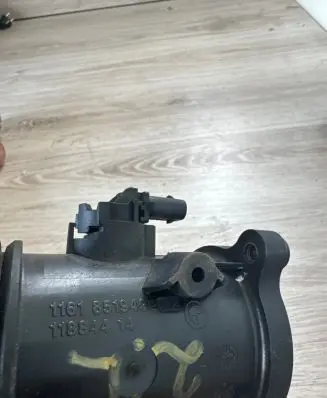 BMW 1 F20 F21 Mass air flow meter 85194920