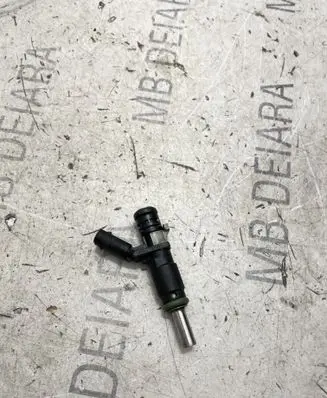 Mercedes-Benz S W221 Fuel injector A2720780249