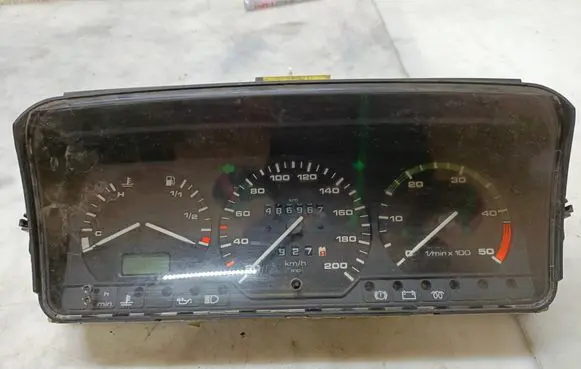 Volkswagen Transporter - Caravelle T4 Speedometer (instrument cluster) 701919033FT 6160653025
