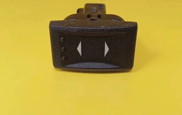 Ford Mondeo Mk III Electric window control switch 1S7T14529AB