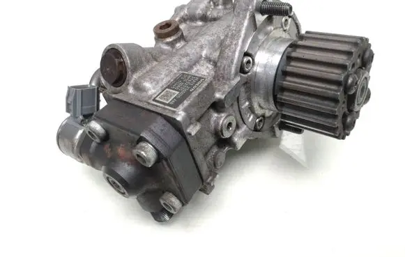 Fuel injection high pressure pump