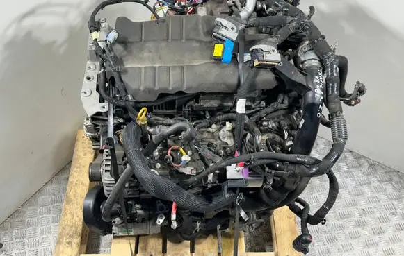 Renault Trafic III (X82) Engine M9R717 M9RZ717