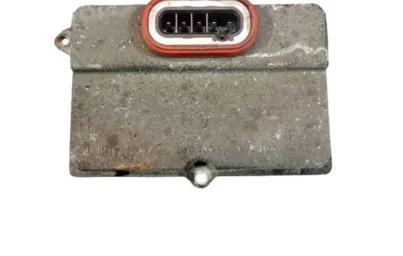 Nissan Primera Voltage converter/converter module 