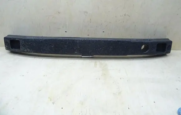 Fiat 500L Front bumper foam support bar 