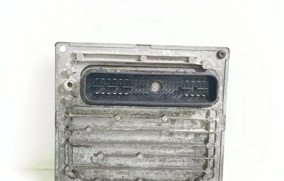 Ford Focus Engine control unit/module S118934103 S118325001