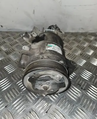 Volkswagen PASSAT B6 Air conditioning (A/C) compressor (pump)