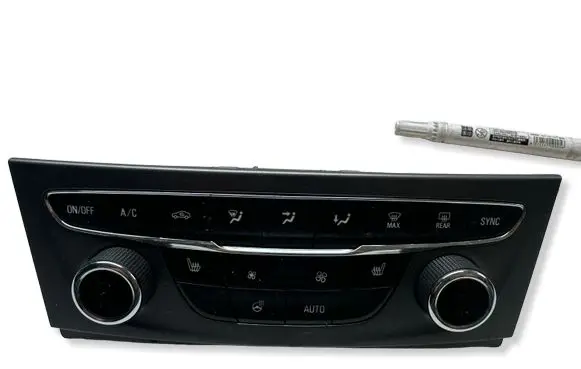 Opel Astra K Climate control unit 7370200000000X