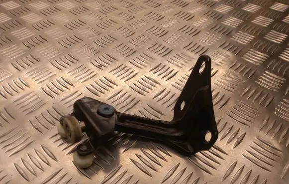 Mercedes-Benz Sprinter W906 Sliding door upper roller guide/hinge A9067600047