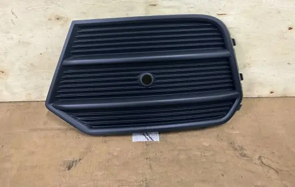 Audi Q3 8U Front bumper lower grill 8U0919267N