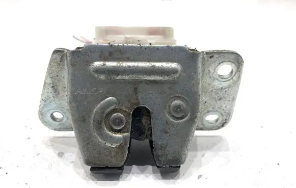 Mitsubishi Grandis Tailgate exterior lock 