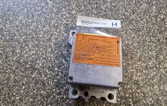 Nissan X-Trail T31 Airbag control unit/module 98820JH30A