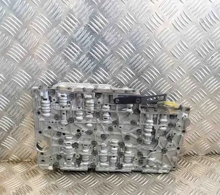Mercedes-Benz C W204 Transmission gearbox valve body 17315045 R2122771201