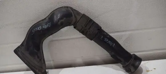 Renault Kangoo II Air intake hose/pipe 8200612290