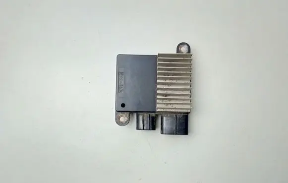 Mazda 6 Coolant fan relay 4993003580
