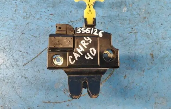 Toyota Camry Tailgate/trunk/boot lock/catch/latch 6460006010