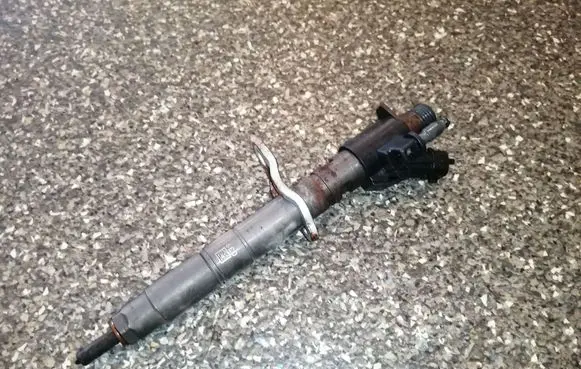 Volvo XC60 Fuel injector 31303238 0445116046