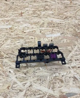Volkswagen Golf IV Fuse box set 8D0937503e