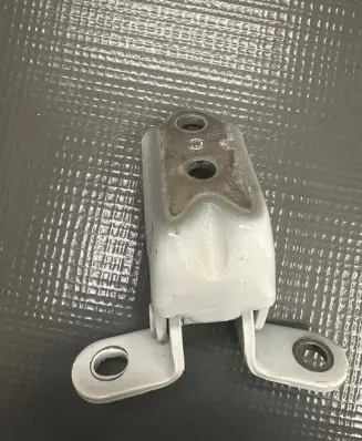 KIA Sportage Front door upper hinge