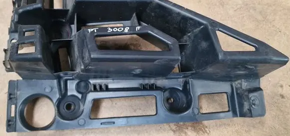 Peugeot 3008 II Front bodywork piece 