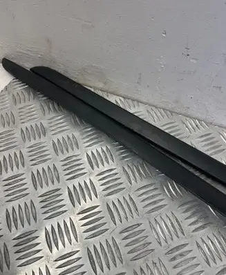 BMW 2 F46 Windshield trim 7331507