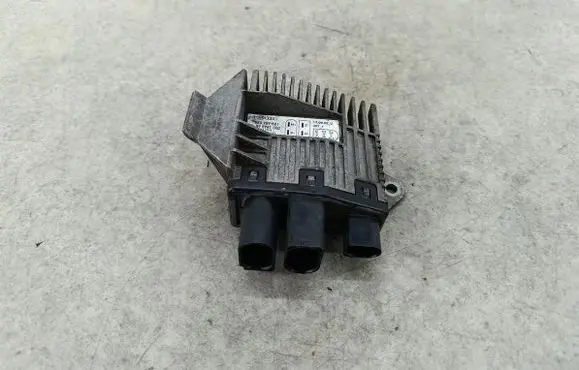 Audi A2 Coolant fan relay 8Z0959501