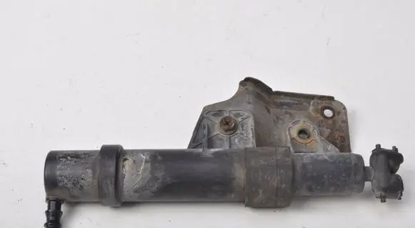 KIA Sorento Headlight washer pump 
